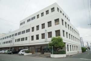 company_002
